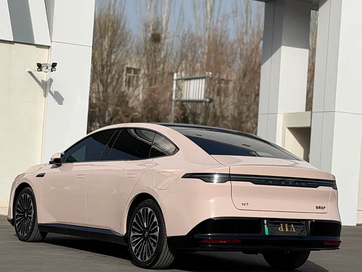 Фото 9 - Nissan N7