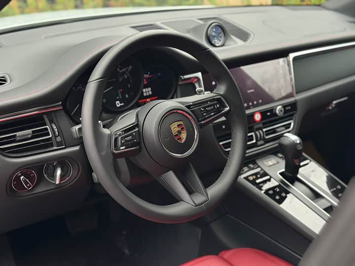 Фото 8 - Porsche Macan
