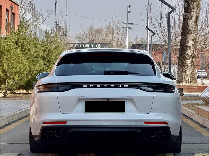 Photo 5 - Porsche Panamera Hybrid