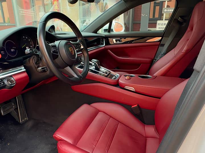 Photo 7 - Porsche Panamera Hybrid