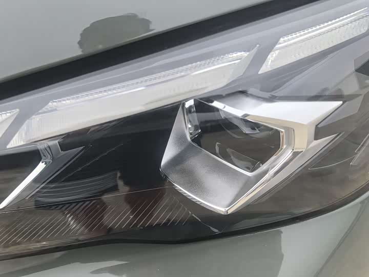 Фото 6 - Geely Binrui