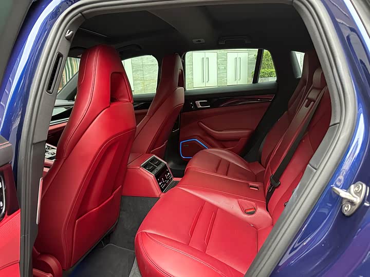 Photo 5 - Porsche Panamera