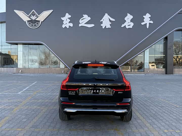 Фото 5 - Volvo XC60