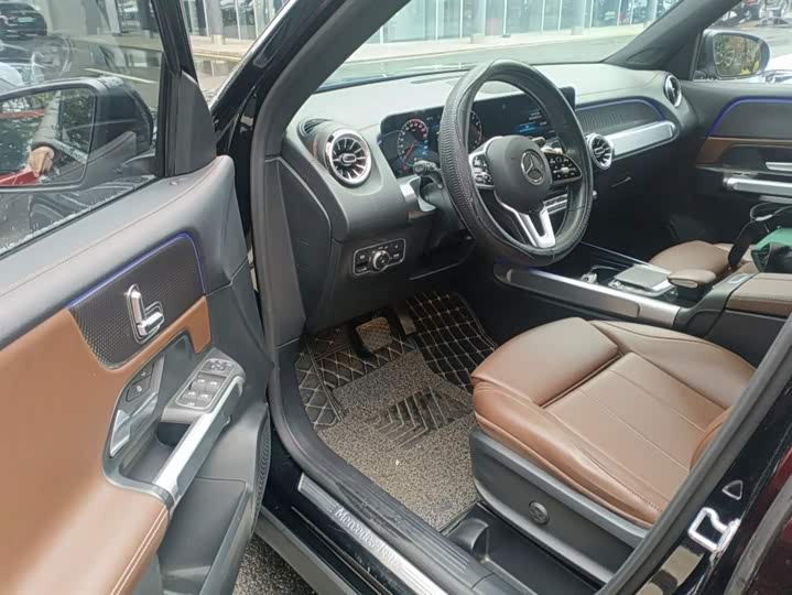 Фото 4 - Mercedes-Benz GLB-Class