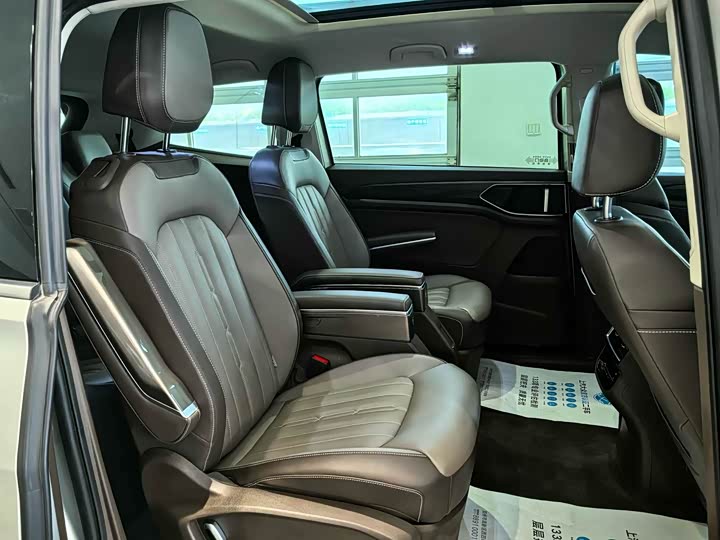 Фото 8 - Volkswagen Viloran