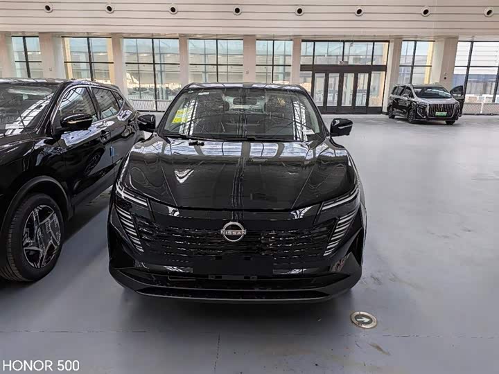 Фото 2 - Nissan Qashqai