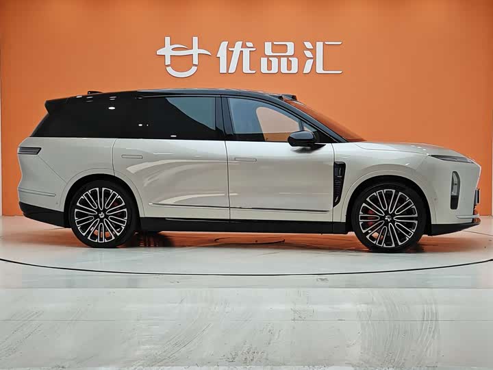 Фото 6 - Nio ES8