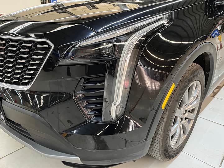 Фото 4 - Cadillac XT4