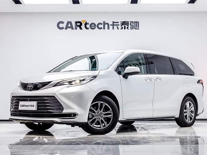 Фото 1 - Toyota Sienna