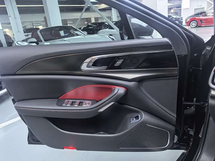 Фото 6 - Hongqi H6