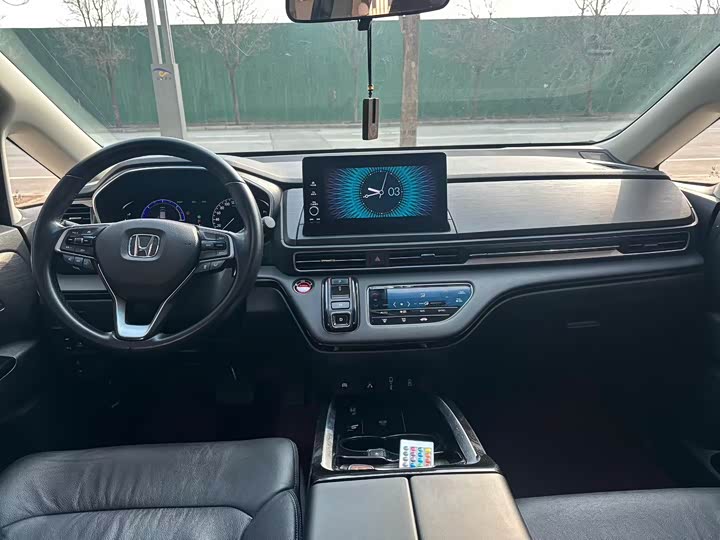 Фото 5 - Honda Elysion