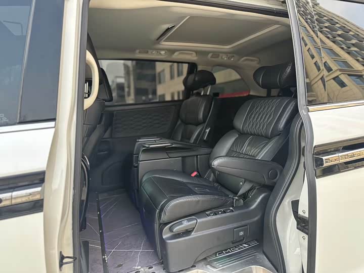 Фото 7 - Honda Elysion