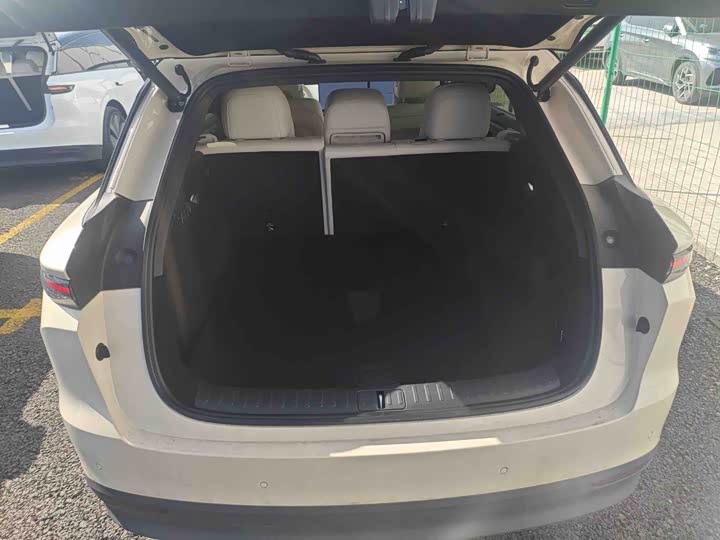 Фото 7 - LiXiang i6