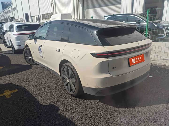 Фото 9 - LiXiang i6