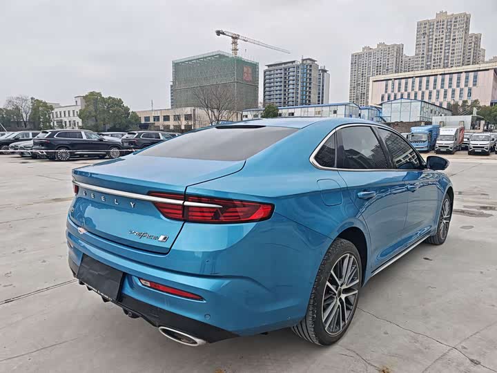 Фото 9 - Geely Preface