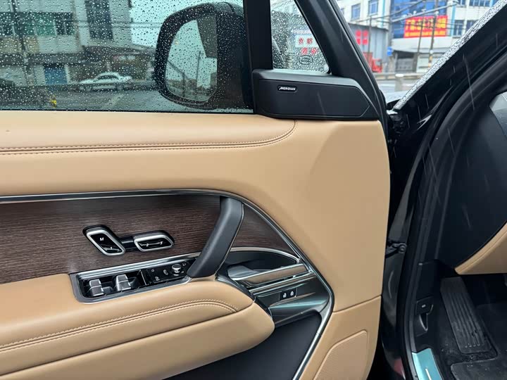 Фото 9 - Land Rover Range Rover