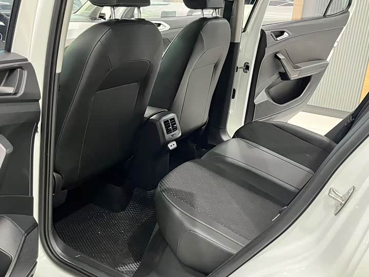 Photo 9 - Volkswagen Tacqua