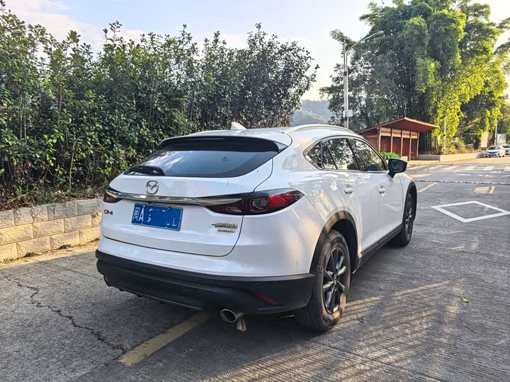 Фото 7 - Mazda CX-4