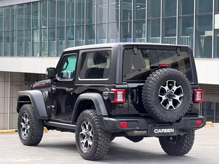 Фото 5 - Jeep Wrangler