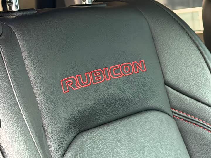 Фото 9 - Jeep Wrangler