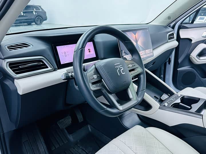 Фото 5 - BYD Yuan Up