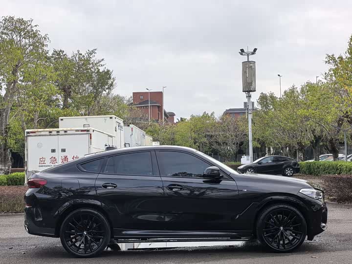 Фото 4 - BMW X6
