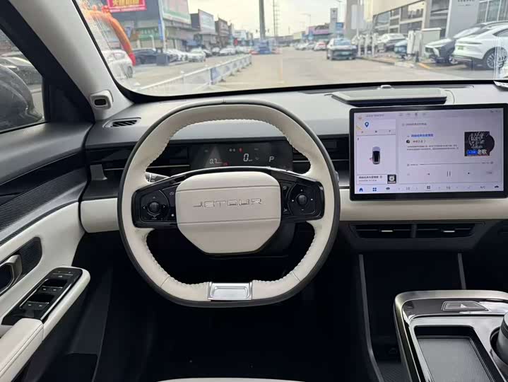 Фото 9 - Jetour Dashing