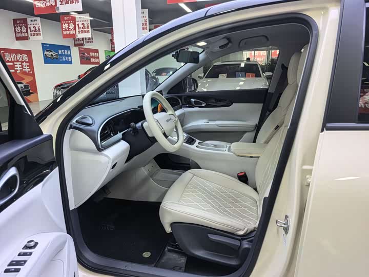 Фото 4 - Geely Galaxy Geome