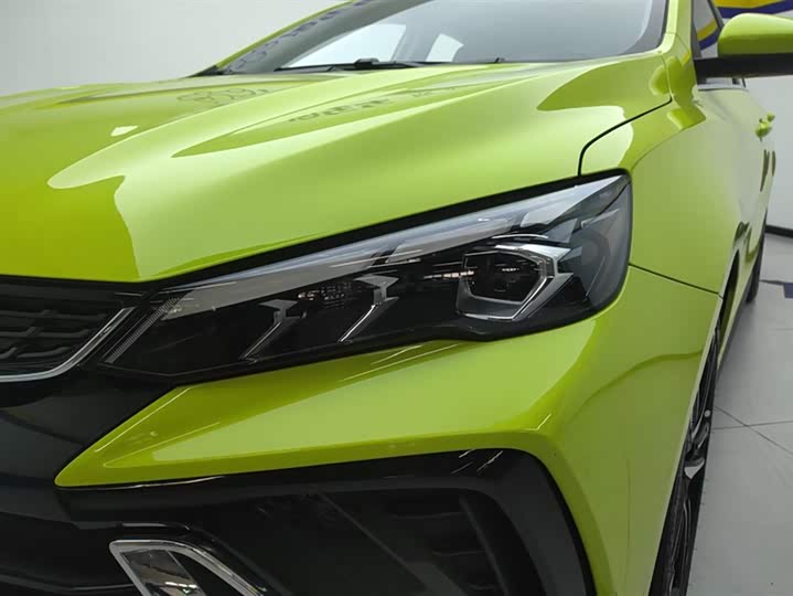 Фото 5 - Geely Binrui