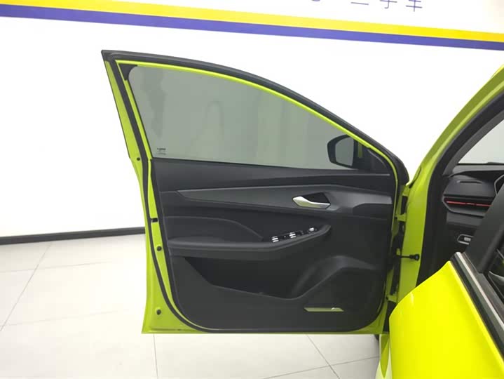 Фото 7 - Geely Binrui