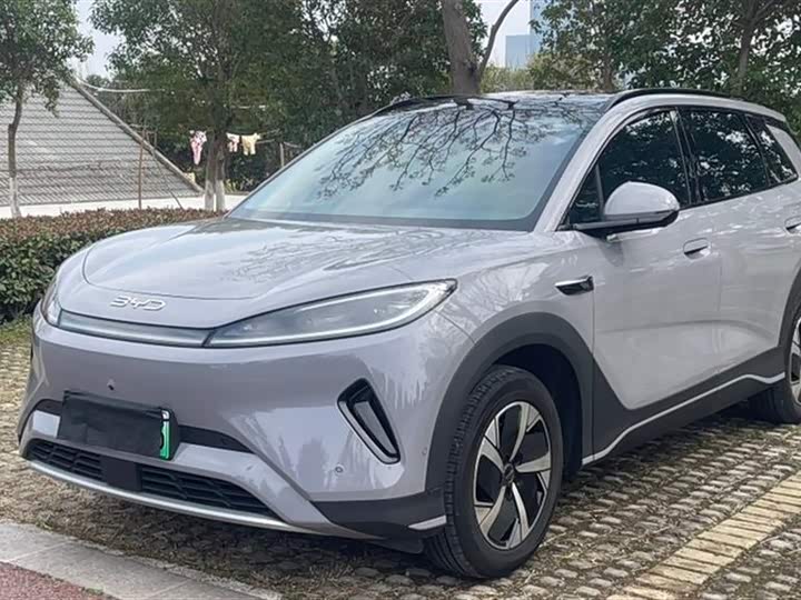 Фото 2 - BYD Sea Lion 05 EV