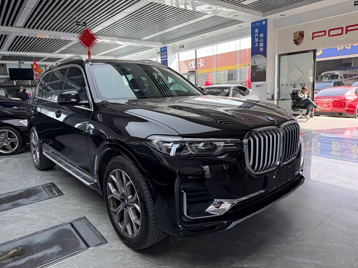 Фото 3 - BMW X7