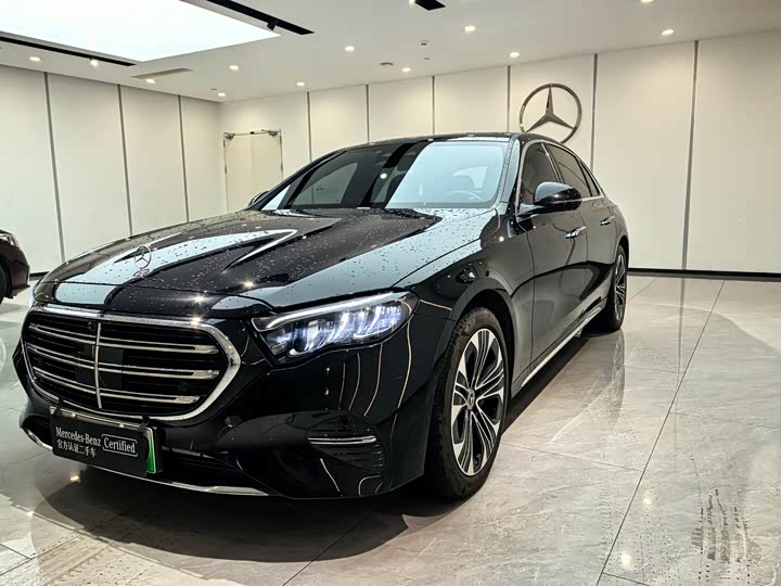 Фото 1 - Mercedes-Benz E-Class Hybrid