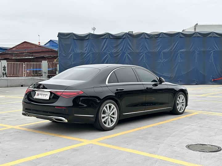 Фото 4 - Mercedes-Benz S-Class