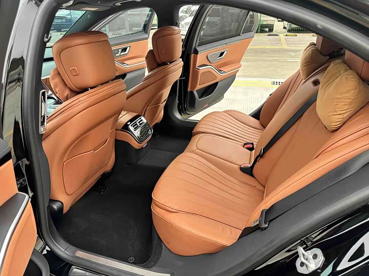 Фото 9 - Mercedes-Benz S-Class