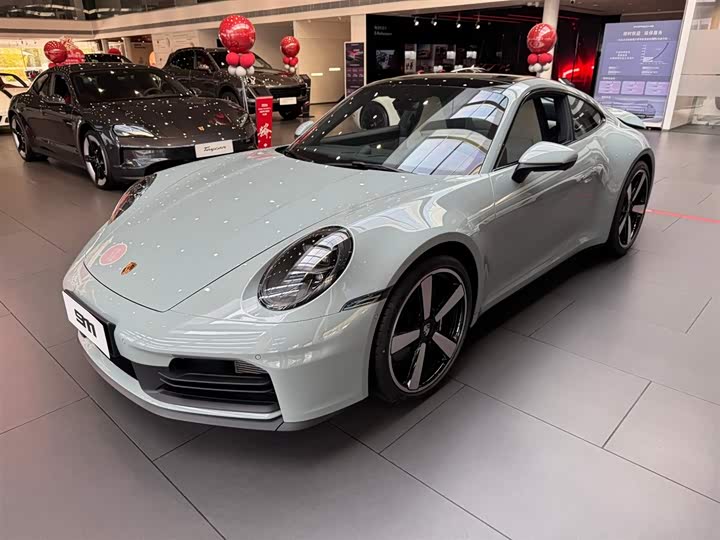 Фото 1 - Porsche 911