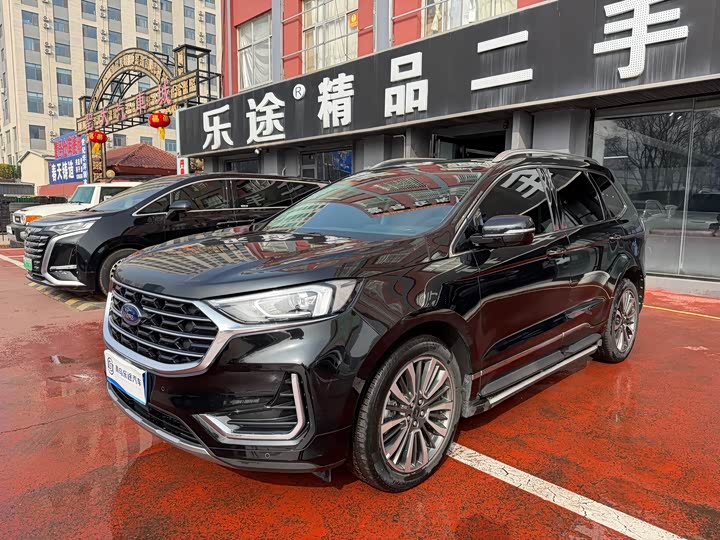 Фото 2 - Ford Edge