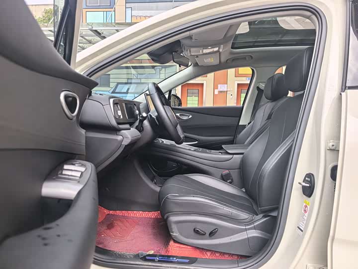 Фото 6 - BYD Sea Lion 05 EV