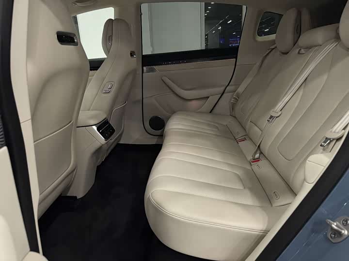 Фото 6 - Luxeed R7