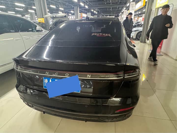 Photo 5 - Lincoln Z (Zephyr)