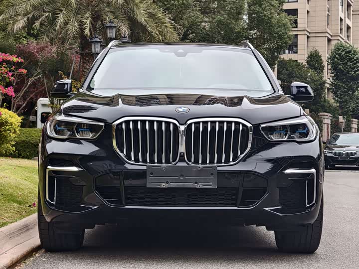 Фото 2 - BMW X5