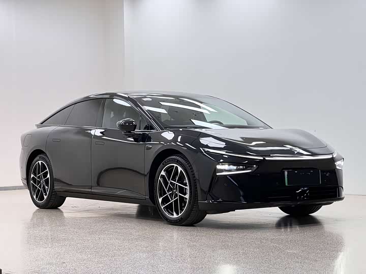 Фото 2 - XPeng F57