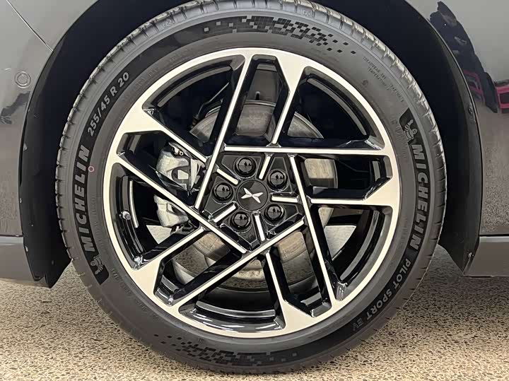 Фото 7 - XPeng F57