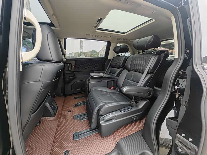 Фото 5 - Honda Elysion