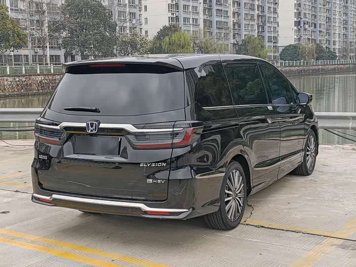 Фото 8 - Honda Elysion