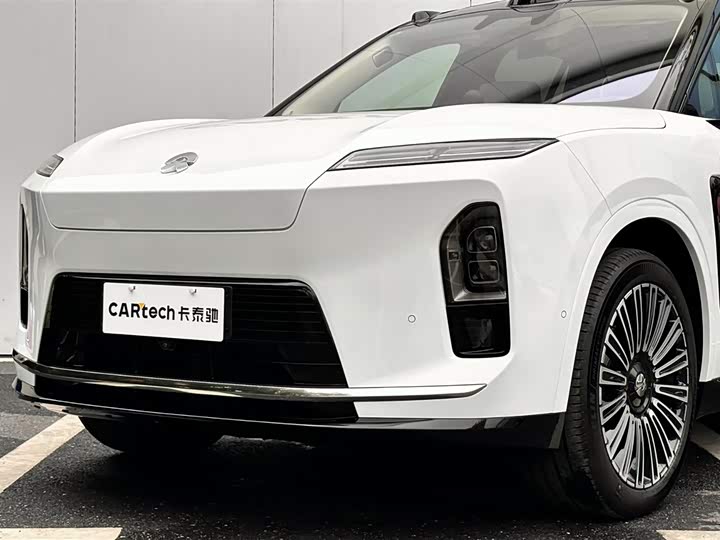 Фото 7 - Nio ES8