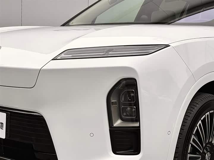 Фото 8 - Nio ES8