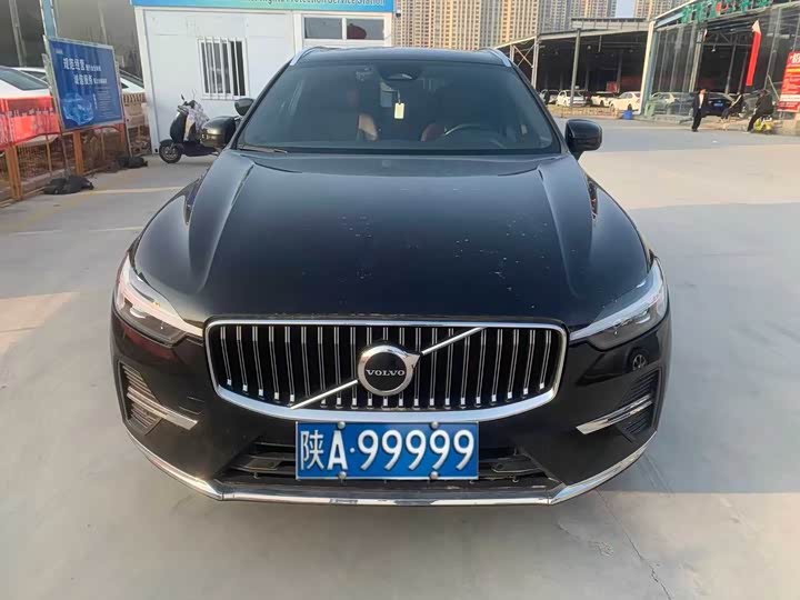 Photo 2 - Volvo XC60