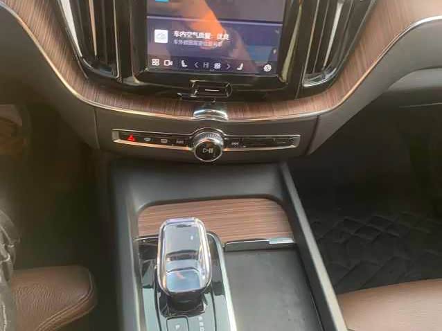 Photo 6 - Volvo XC60