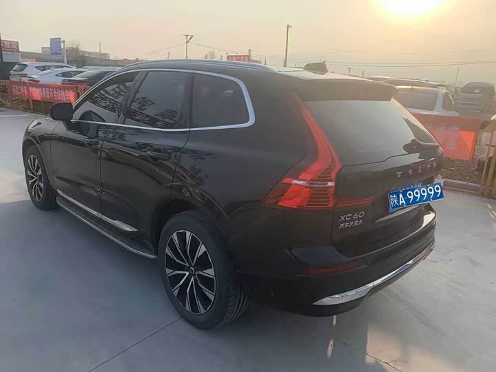 Photo 7 - Volvo XC60